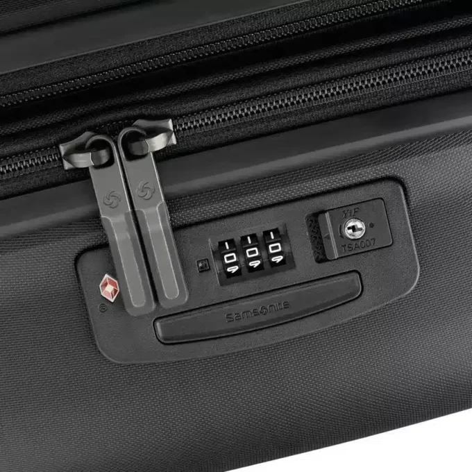 Bagagem de mão Elevation™ Plus Hard-Side Pro Spinner