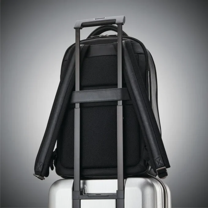 Mochila clássica em pele Mochila clássica em pele