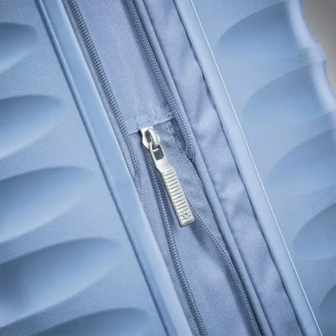 Voltage DLX Bagagem de mão Spinner Voltage DLX Bagagem de mão Spinner